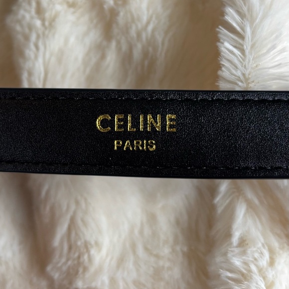 Fashion belt - looks similar to Celine Triomphe black medium belt - Picture 3 of 7